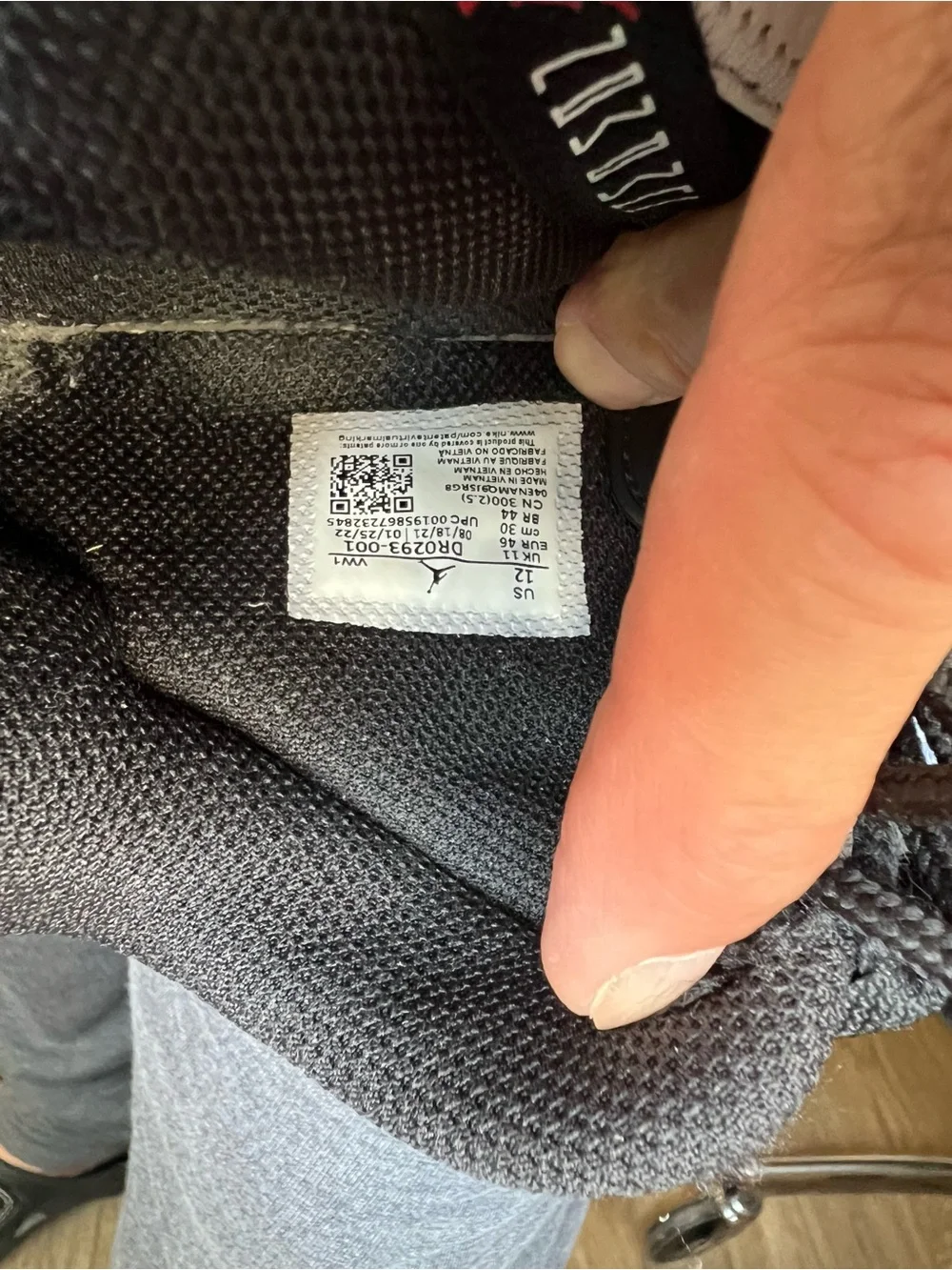 Keywords): Nike Jordan Point Lane ASW Black White University Red size 12